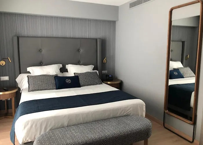 Lima - Adults Recommended