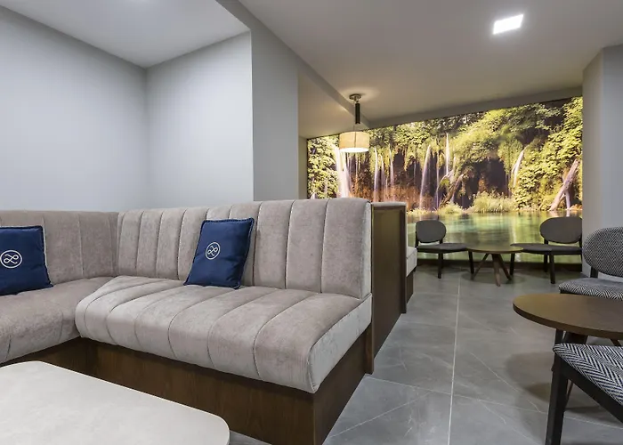 Lima - Adults Recommended