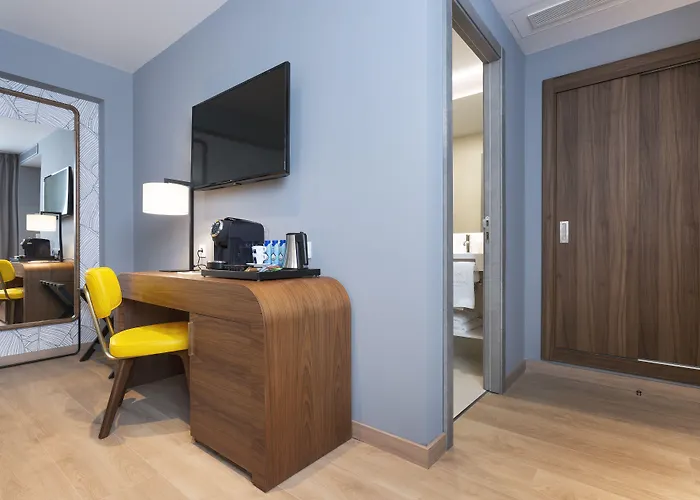 Lima - Adults Recommended Hotel 4*