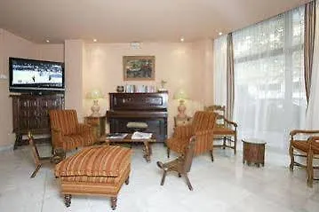 Lima - Adults Recommended