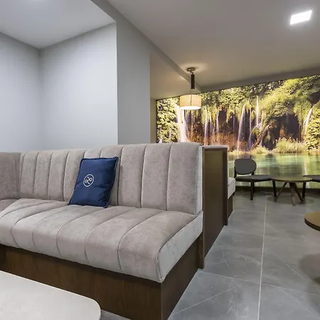 Lima - Adults Recommended